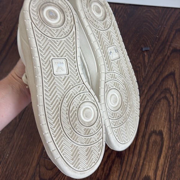 Veja Urca Sneakers - Picture 5 of 5